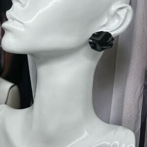 Vintage Black Circle Post Earrings